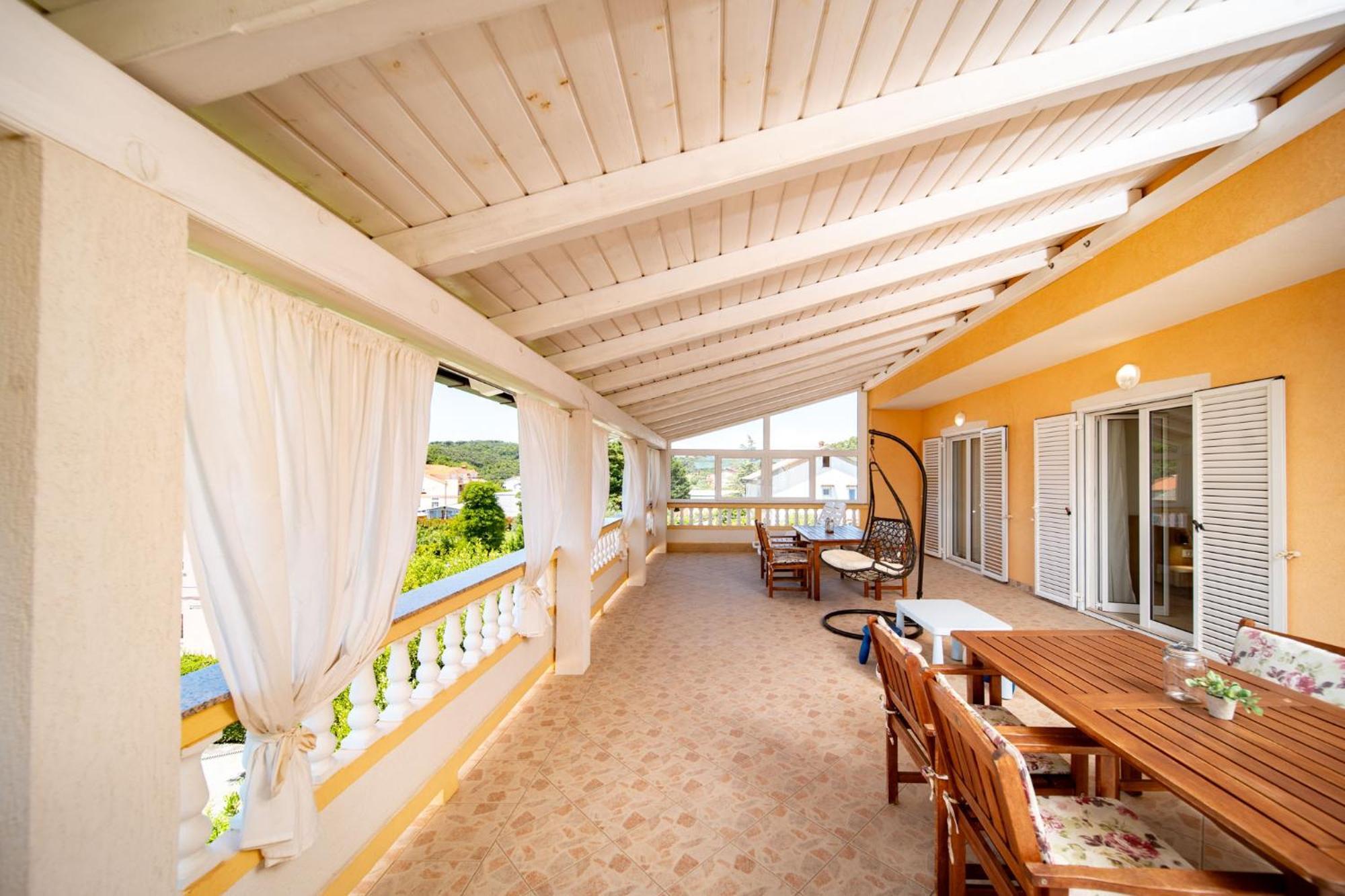 Foric Apartments With Outdoor Heated Pool Rab Town Exteriör bild