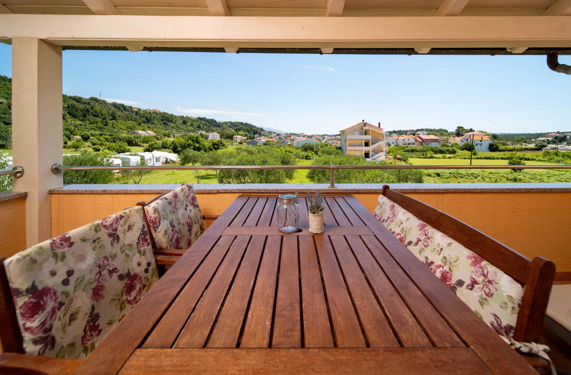 Foric Apartments With Outdoor Heated Pool Rab Town Exteriör bild