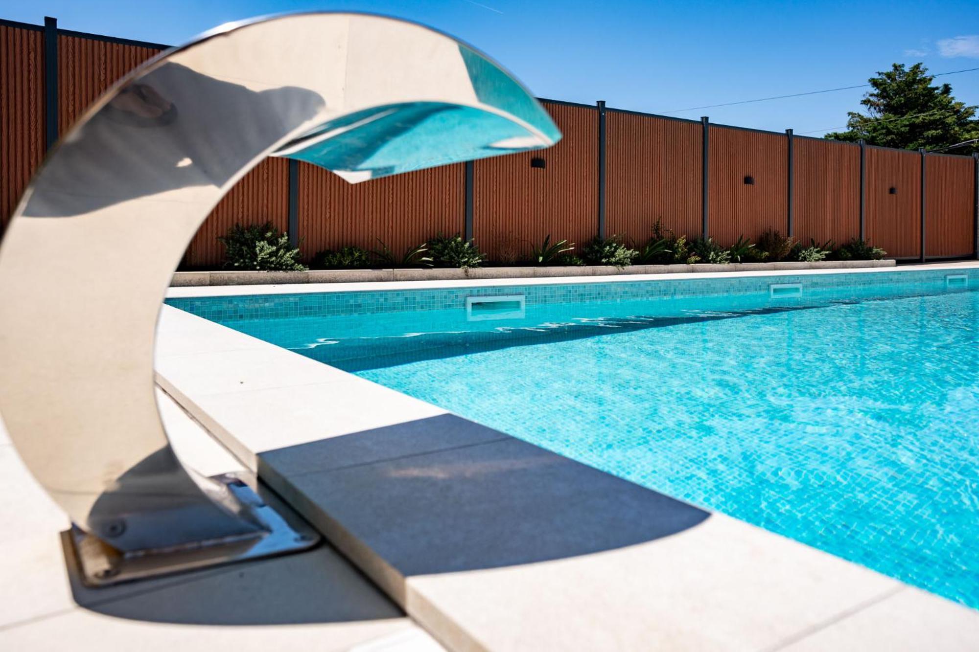 Foric Apartments With Outdoor Heated Pool Rab Town Exteriör bild